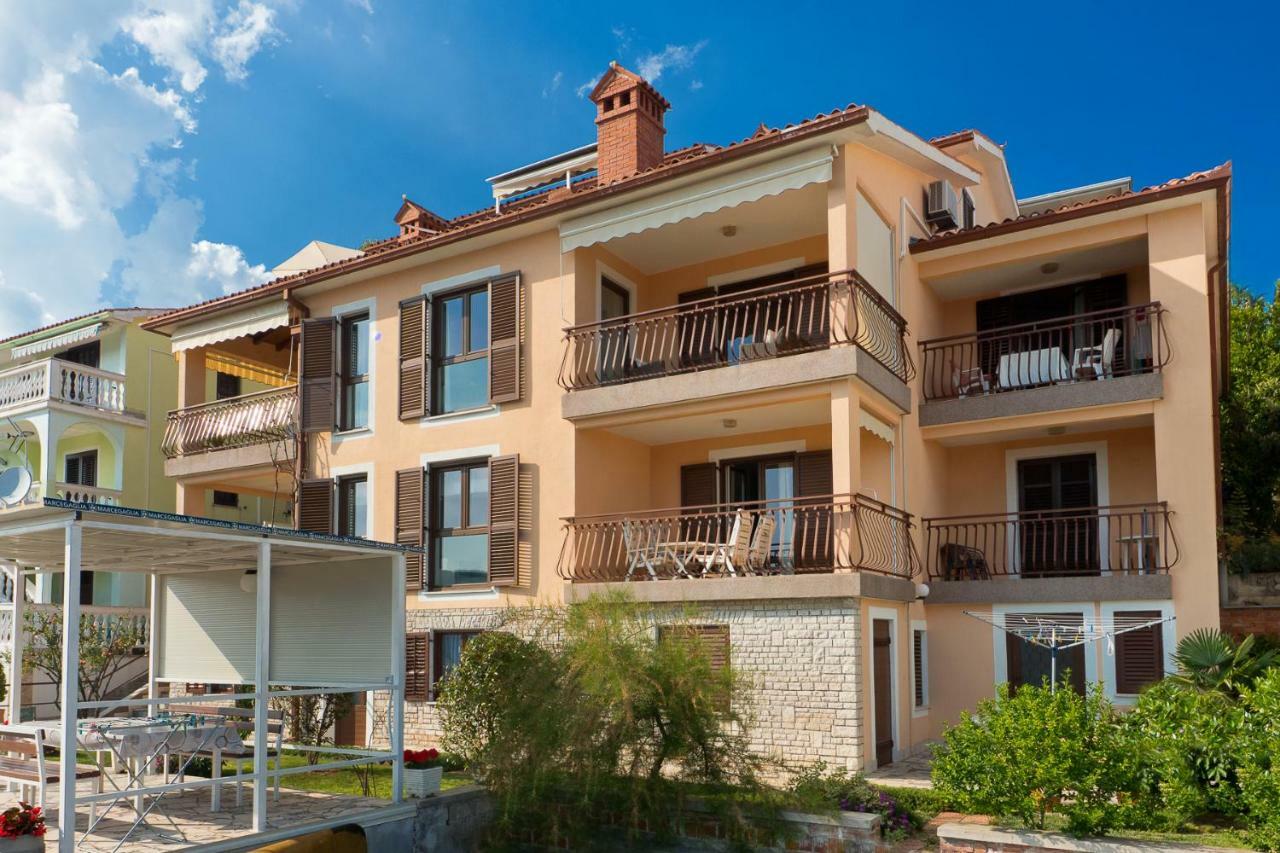 Apartments Emilia Rabac Εξωτερικό φωτογραφία